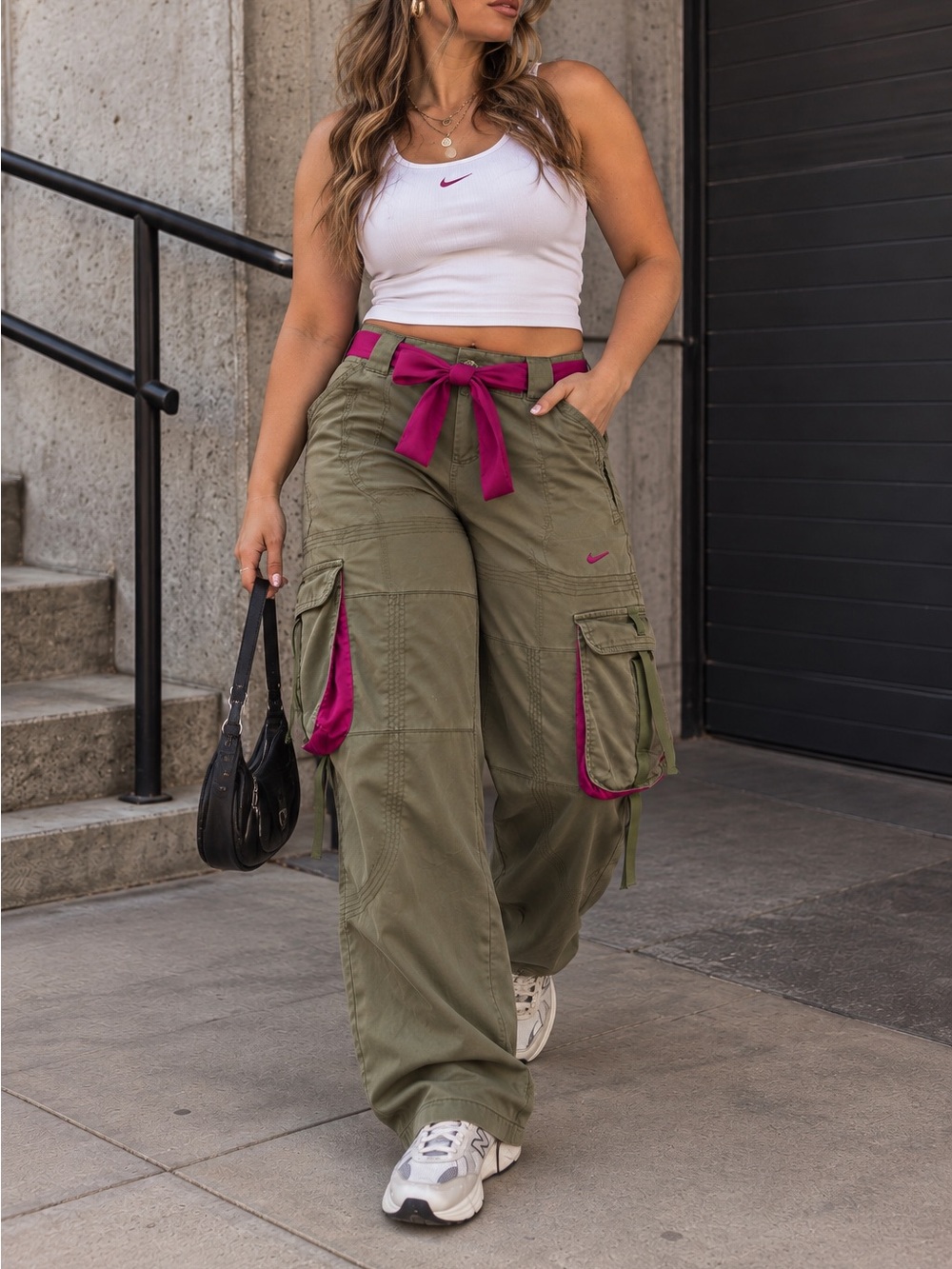 Nike Olive Green Cargo Fuchsia Trim Utility Multi Pocket Stretch Pants